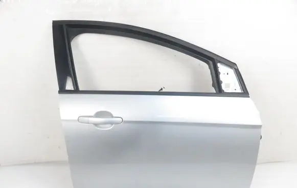 Ford Focus Front door