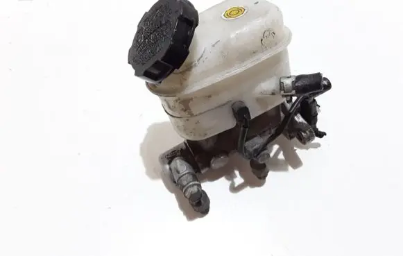 KIA Carens I Master brake cylinder