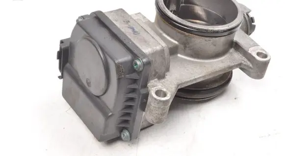 Renault Laguna II Electric throttle body valve 8200063652