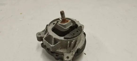BMW 4 F32 F33 Engine mount bracket 6855460