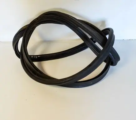 Volkswagen Polo Trunk rubber seal (body) 