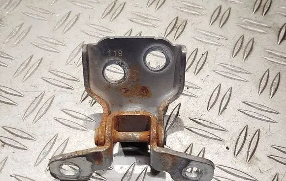 Renault Arkana Front door upper hinge 804207876R