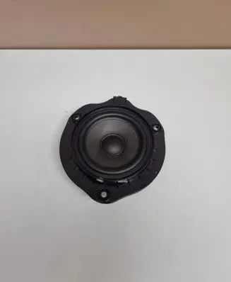 Audi A3 S3 8V Front door speaker 8V0035454 KW321300