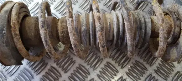 Volkswagen Golf III Rear coil spring