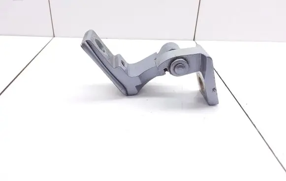 Audi A4 S4 B7 8E 8H Front door upper hinge 0705