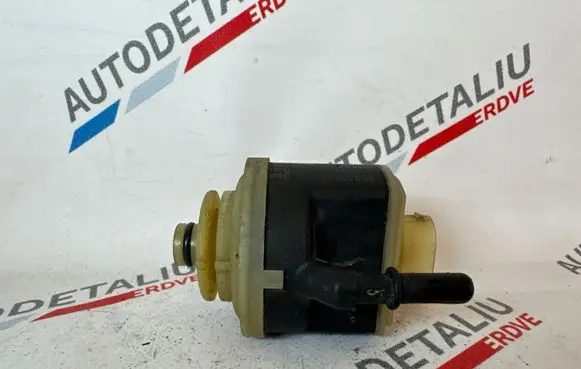 BMW 1 F20 F21 Fuel filter heater 8572521 1332857251