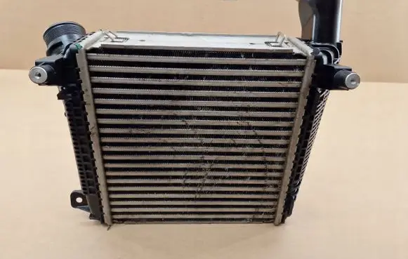 Porsche Panamera (971) Intercooler radiator