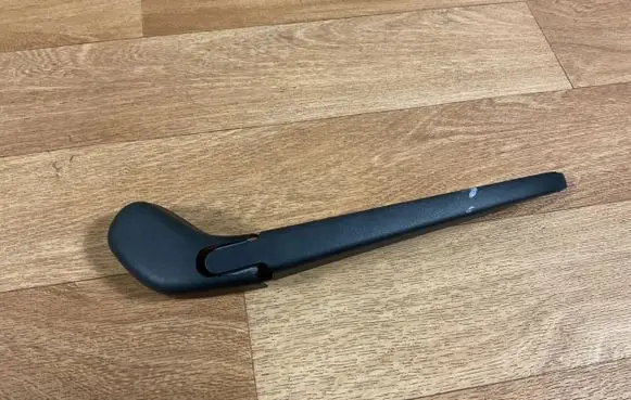 Volvo V50 Rear wiper blade arm 8662745