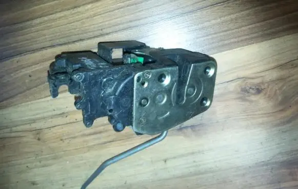 Mazda Xedos 6 Front door lock
