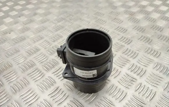 Volkswagen Tiguan Mass air flow meter 707759450 6116317