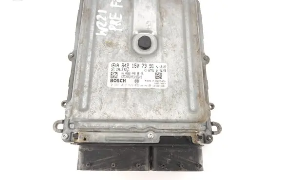 Mercedes-Benz S W221 Engine control unit/module A6421507391 1039S10261 A0024460640