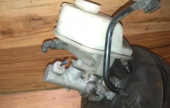 Opel Vectra C Master brake cylinder 32067070