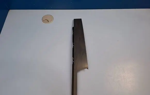 Opel Astra J Loading door glass trim molding 13260039