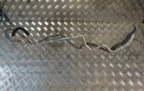 BMW X5M G05 F95 Gearbox oil cooler pipe/hose 7576384