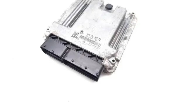 Volkswagen Golf V Engine control unit/module 03G906016CB 0281011900