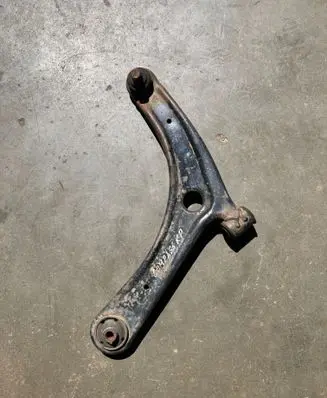 Jeep Compass Front lower control arm/wishbone 05105284AD