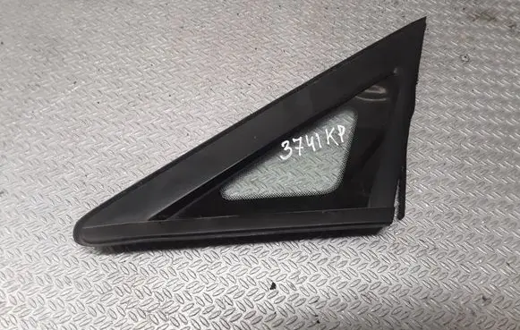 Subaru B9 Tribeca Front triangle window/glass 