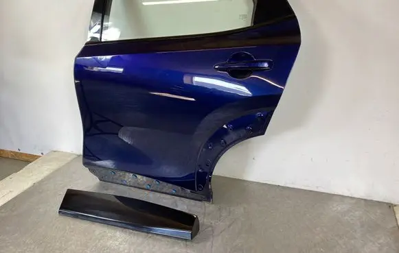 Nissan Ariya Rear door