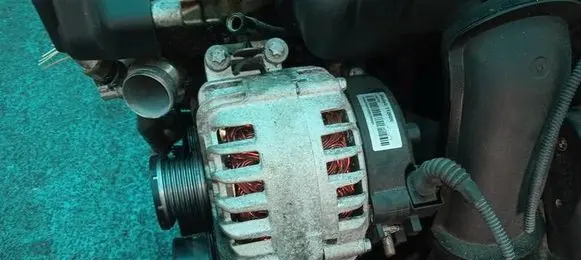 BMW 5 E60 E61 Generator/alternator 11260N
