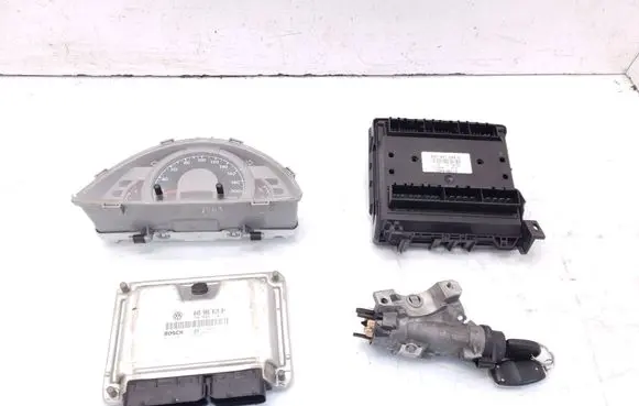 Volkswagen Fox Engine ECU kit and lock set 6Q1937049D 5WK48212 045906019BN