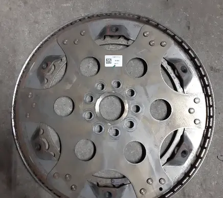 BMW M5 F90 Flywheel 7567151 181025 00127