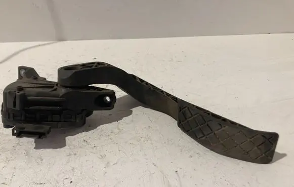 Audi A4 S4 B6 8E 8H Accelerator throttle pedal 8E1721523A 6PV00837501