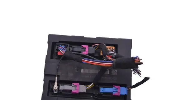 Audi A7 S7 4G Central body control module 4H0907064HN