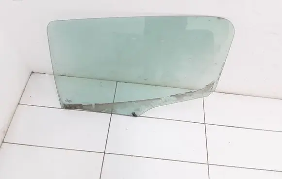 Peugeot 308 Rear door window glass