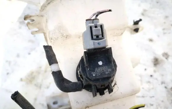 Mazda CX-7 Windscreen/windshield washer pump 8603109120 860310-9120