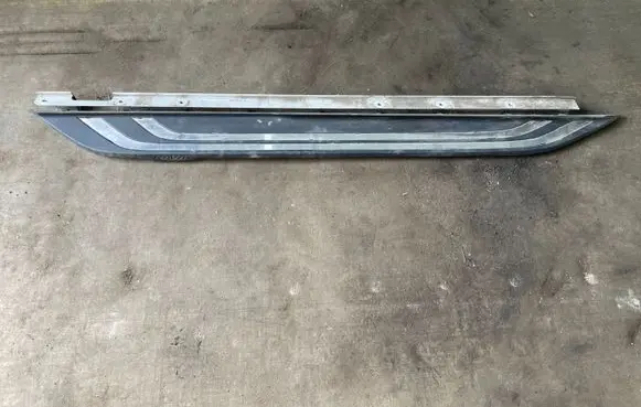 Toyota RAV 4 (XA50) Sill