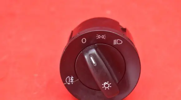 Volkswagen Golf V Light switch 1K0941431B