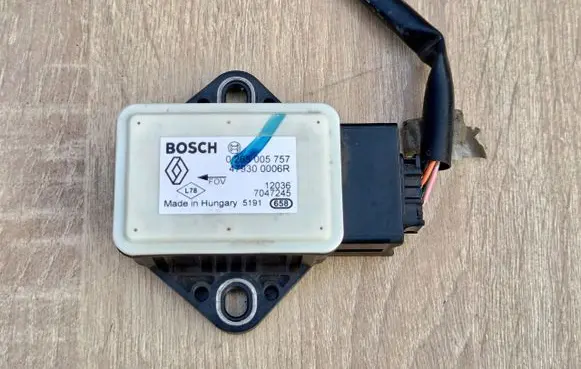 Nissan Qashqai ESP acceleration yaw rate sensor 479300006R