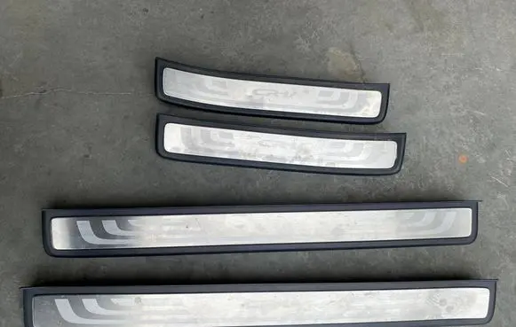 Honda CR-V Rear sill trim cover 84212T0AA0120