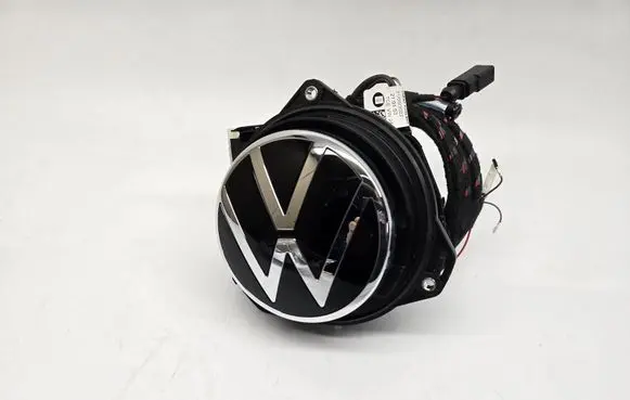 Volkswagen Golf VIII Tailgate handle with camera 5H0827469S