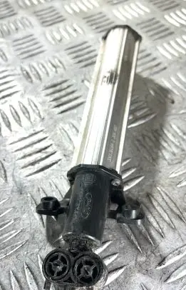 Volvo S60 Headlight washer spray nozzle