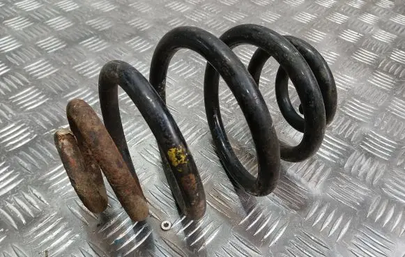 Audi A6 S6 C5 4B Rear coil spring