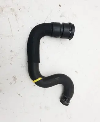 Coolant pipe/hose
