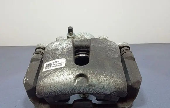 Hyundai i30 Front brake caliper 58130G4100