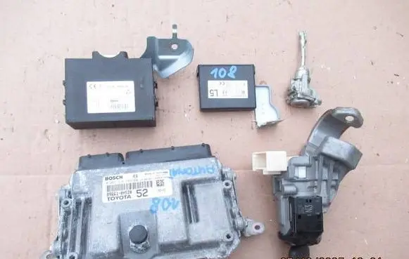 Toyota Aygo AB40 Engine control unit/module ECU 0261S16848 896610H520 1039T01504