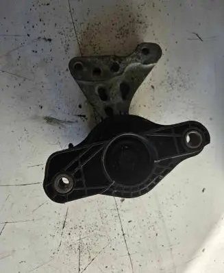 Citroen C3 Engine mount bracket 9676721080