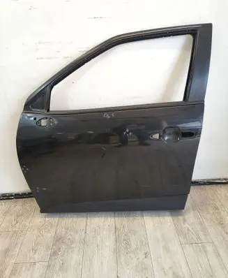 Toyota Yaris Cross Front door 