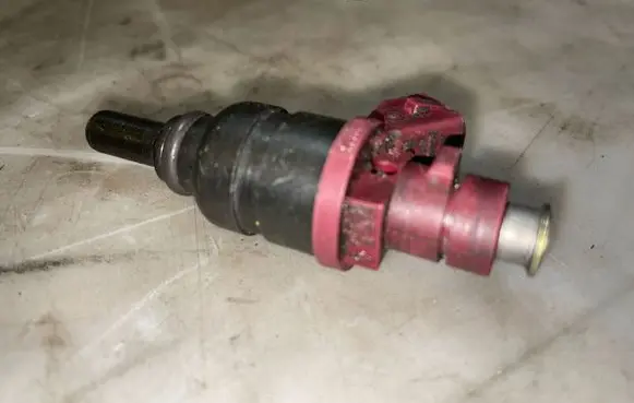 Mercedes-Benz C W203 Fuel injector A2710780023