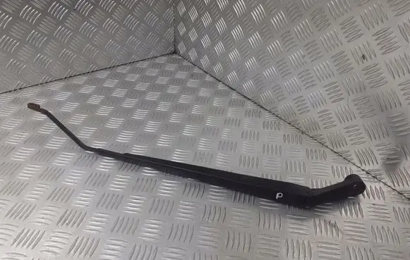 Toyota Corolla Verso E121 Front wiper blade arm