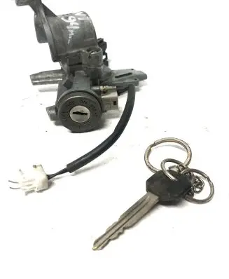 Mitsubishi Galant Ignition lock 337360 21131212