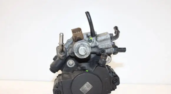 Mercedes-Benz Sprinter W906 Fuel injection high pressure pump A6510701801 28343143
