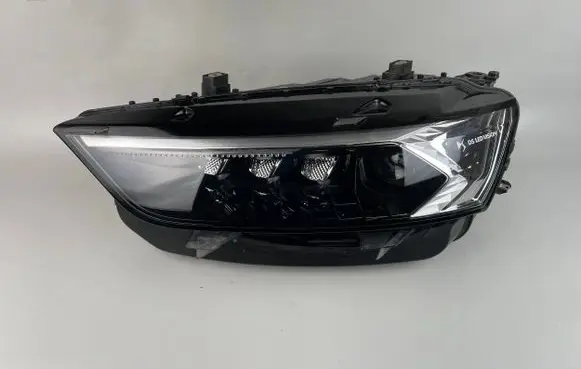 Citroen DS7 Crossback Headlight/headlamp 9831755780