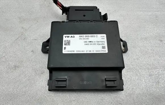 Audi A8 S8 D4 4H Voltage converter/converter module 8K0959663C 8K0959663