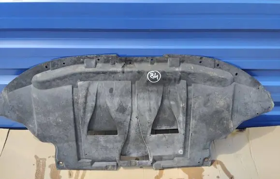 Audi A4 S4 B5 8D Engine splash shield/under tray 8D0863823L