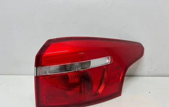 Ford Focus Rear/tail lights F1EB13404D