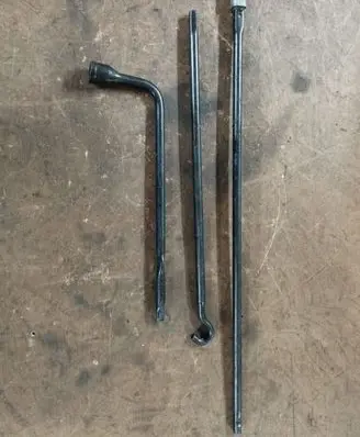 Dodge Durango I Wheel nut wrench 